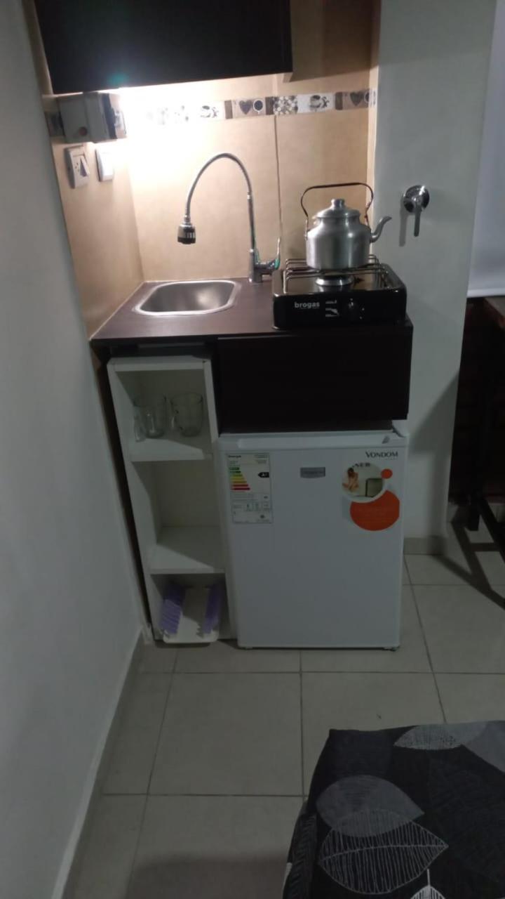 Apartamentos Willy - En Zona Residencial Con Estacionamiento 멘도사 외부 사진